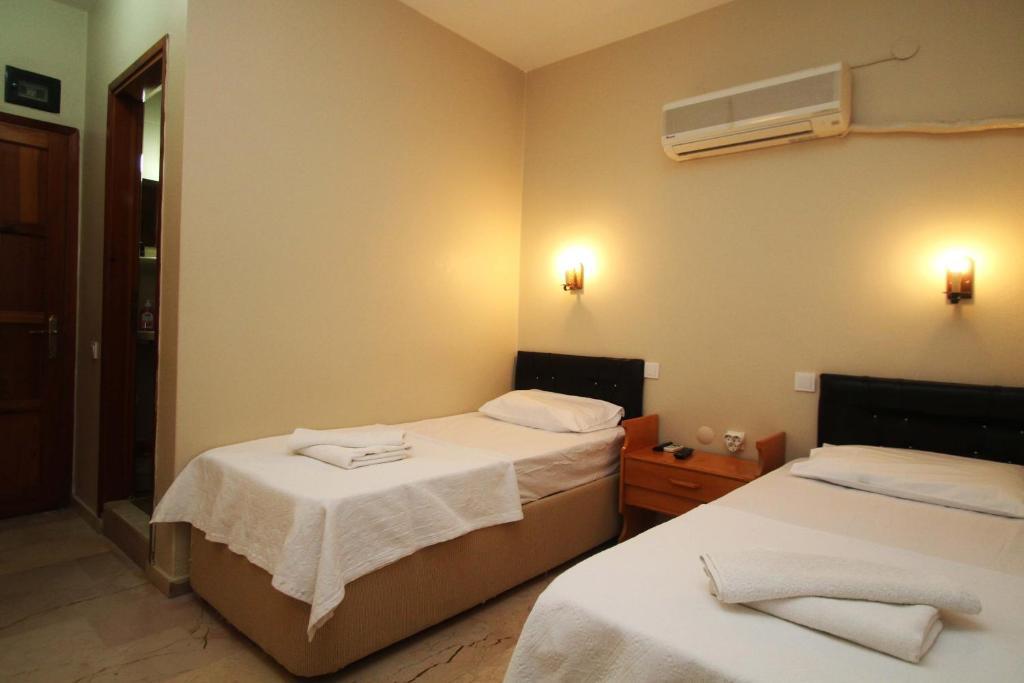 Koz Eren Otel Çeşme Rom bilde